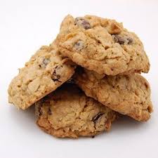 Recette Biscuits D Avoine Et Raisins Secs Facile Recipe Oatmeal Raisin Cookies Chewy Oatmeal Raisin Cookies Oatmeal Cookies Chewy
