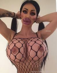 Sanja Jojic- Biggest Lips Porn Video HD