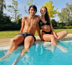 Na noite deste sábado, a atriz, de 18 anos, partilhou algumas fotografias e não passaram despercebidos aos seus seguidores e… ao namorado, joão félix. Namoro Em Risco Margarida Corceiro E Joao Felix Em Nova Crise Nacional Flash