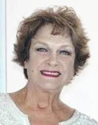 Jennifer Karr's Instagram, Twitter & Facebook