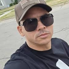 Yanier Cabrera's Instagram, Twitter & Facebook