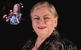 Ella comenzó su carrera dentro de la música cuando era muy jovencita y ha logrado conquistar grandes escenarios en europa. La Voz Senior Participa Hermana De Paquita La Del Barrio Video