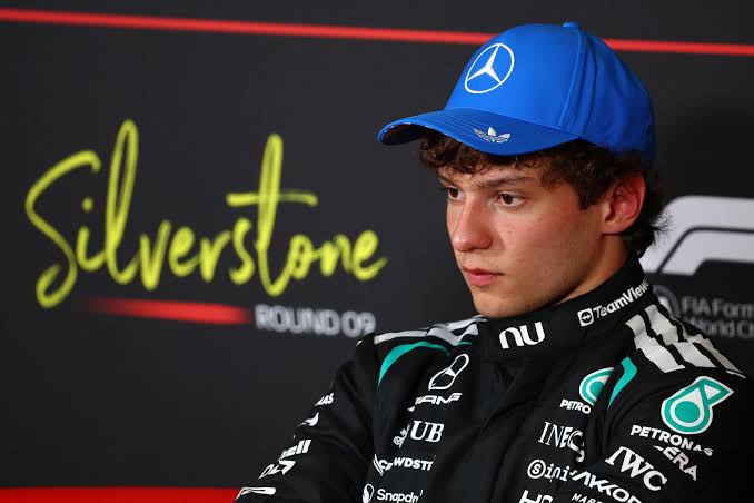 Kimi Antonelli admits Mercedes team call made him 'stressed' before  snatching Silverstone pole | Crash.net