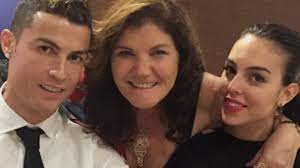 Georgina rodriguez reveals how to keep cristiano ronaldo happy. Lifestyle Social Media Cristiano Ronaldo S Mother Makes Disliking Of Georgina Rodriguez Clear Marca In English