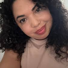 Ashley Johnson (Camarillo, California; 9 de agosto de 1983) es una actriz y  cantante estadounidense, conocida por interpretar a Chrissy Seaver en la  serie de televisión Growing Pains y por su papel