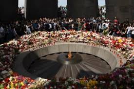 Nacidos un 21 de abril, en abril de 1915, en abril, en 1915. U Vzxfv Xh8owm