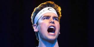 Che interpretazione è questa? Sam non è nemmeno interessata ad Axel :  r/cobrakai