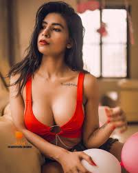 Annie Sharma - Free nude pics, galleries & more at Babepedia