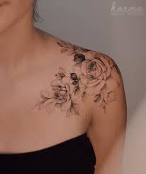 Good chest tattoos for women will accentuate the curves of your body and complement your style. Karolina Szymanska Sur Instagram Classy Feminine Shoulder Tattoos Shoulder Tattoos For Women Collar Bone Tattoo
