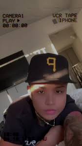 Dee King (@iamdeeking)