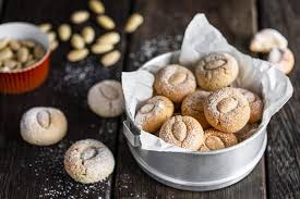 Paste Di Mandorla Italienisches Mandelgeback Foodboom Rezept In 2020 Italienische Mandelkekse Mandelgeback Mandelkekse