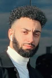 UIC students, alumna awarded Gilman study abroad scholarships