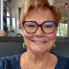 Does this short haircut suit me?