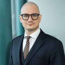 Kürzlich ist meine Dissertation zur Verantwortlichkeit im Datenschutz im  Richard Boorberg Verlag erschienen. Dort habe ich mich vor allem mit der  personellen Reichweite des Verantwortlichen…