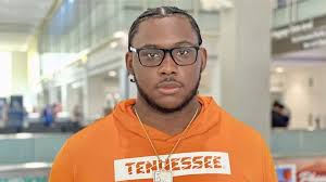 Three-star offensive lineman Edward Baker of St. Frances Academy in  Baltimore commits to Tennessee football, Josh Heupel See link below ⬇️  bit.ly/40uUAC6
