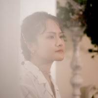 Naomi Choi's Instagram, Twitter & Facebook