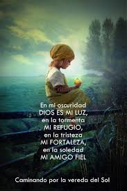 En Todo Tiempo Ama El Amigo Y En El Tiempo De Angustia Es Mas Que Un Hermano No Lo Olvides Versiculos Biblicos Frases Espirituales Citas Cristianas