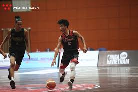 Chung cuộc, huy hoàng xếp thứ 19 trong tổng số 33 vđv tranh tài. Tuyá»ƒn Thá»§ U18 Viá»‡t Nam Nháº¥n Chim Dan Cáº§u Thá»§ Vba Cá»§a Catfish Jumpers