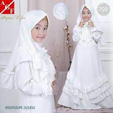 Jual beli busana muslim anak perempuan murah terlengkap. Set Gamis 705 Putih Anak Set Baju Muslim Anak Busana Muslim Anak Fesyen Wanita Muslim Fashion Gaun Di Carousell