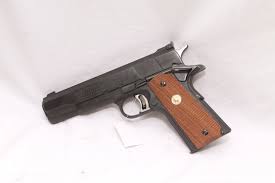 Aujourd'hui, le colt gold cup est connu comme le plus beau pistolet automatique dans le monde, et constitue la norme pour les armes de colt 1911 gold cup trophy.45 a.c.p. 1911 Gold Cup Nm Top Wf Sports