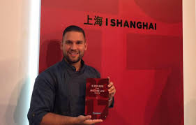 Az utóbbi időben már egyre többet láthattuk együtt a fitneszgurut és sztárséfet. Hungary Today On Twitter Shanghai Restaurant Taiantable S Chef Jeno Racz Has Become The Youngest Hungarian Ever Awarded With Michelinstar Https T Co Uxkal9kt6y Https T Co U6bzlztgas