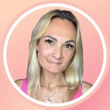 TODAY is MY BIRTHDAY! Learn HOW to say Happy Birthday in French! Do yo...