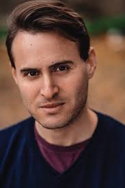 Cutting the Tightrope: The Divorce of Politics from Art