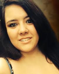 Vina Lee's Instagram, Twitter & Facebook