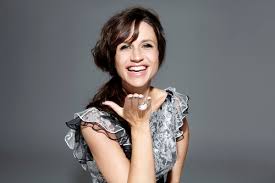 Här samlar vi alla artiklar om petra mede. Petra Mede Leder Esc Malmo 2013 Allt Om Medias Blog