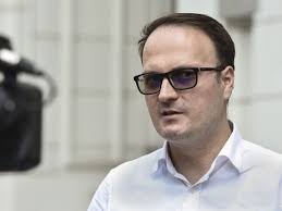 Zeus a spus că e timpul ca românia să fie condusă de o femeie! Update Alexandru Cumpanasu A Confirmat Candidatura Sa La Presedentia Romaniei Romania Libera