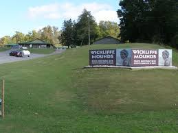 A native american village once occupied the site of wickliffe mounds, about a.d. File Wickliffe Mounds Entrance Jpg Wikipedia