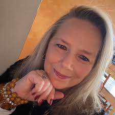 Danyelle Shonda Kinser (@danyelle.shonda.kinser) • Facebook