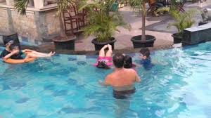 Kolam Renang Picture Of Pandanaran Hotel Semarang Tripadvisor