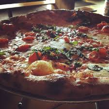 100 Round Table Pizza Fort Bragg Ca Best Cheap Modern Furniture Check More At Http Livelylighting Com Round Table Piz Vegetable Pizza Food Pepperoni Pizza