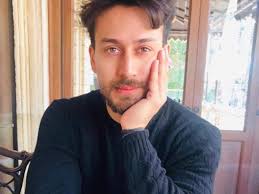 Official page for tiger shroff you can follow me on twitter: Tiger Shroff S Turns Mentor For His Young Fan And Makes His Day Filmfare Com