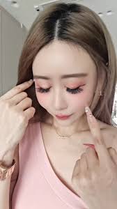 Pretty model Amanda Shima..