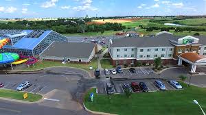 The holiday inn select boston hotel government center offers three well appointed meeting rooms that are ideal for that special meeting. Hotel Packages Water Zoo Indoor Water Park