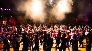 Are you full of christmas cheer or more of a grouchy grinch? Discoteca Antares Di Pavia Serata Latina Tutti I Venerdi Picture Of Discoteca Antares Pavia Tripadvisor
