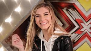 Bogit, a fiatal, győri énekesnőt a „we all című dalának köszönhetően ismerte meg az ország. Dallos Bogi Reagalt A Mentorcserere Nlc Hu