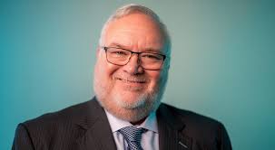 Derek Fournier's Instagram, Twitter & Facebook