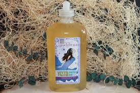 · the most commonly found chemicals in liquid dish soap include preservatives, fragrance, colour, and surfactants. Safe Natural Dish Soap Guide Best Natural Soap Gimme The Good Stuff