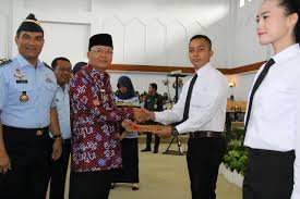 Pelamar harus membaca dan memahami tata cara registrasi sscn tahun 2019 yang dapat dilihat di. Pembekalan Orientasi 260 Cpns 2017 Kanwil Kemenkumham Bengkulu Pemerintah Provinsi Bengkulu