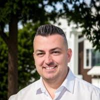 2100+ "Bortolin" profiles