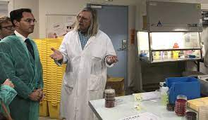 Bah il rentre dans ta chambre comme sa dans la le 24 mars 2020 à 11:01:01 mcstarnat a écrit : A L Ihu Mediterranee Infection De Didier Raoult Les Start Up Sont Aussi Les Bienvenues 1 2 Gomet