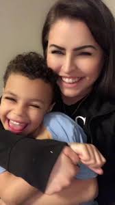 Danielle Usher (@danielleusher)