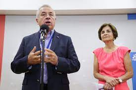 Después de las clases voy al comedor del gimnasio. Por Que El Minsal Separa A Los Sintomaticos De Los Asintomaticos Duna 89 7 Duna 89 7