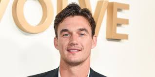 Tyler Cameron Revealed a Strange Woman Showed up