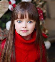 Scegli tra magliette, vestiti, pantaloni, cappotti, scarpe e accessori. Anastasia E La Bambina Piu Bella Del Mondo