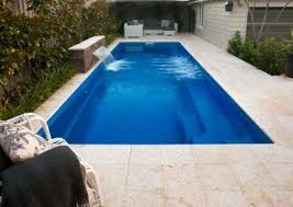 Gallery Backyard Vacation Oasis Fiberglass Pool Experts Fiberglass Swimming Pools Backyard Pool Landscaping Leisure Pools