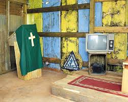 Bildergebnis für Andrea Robbins